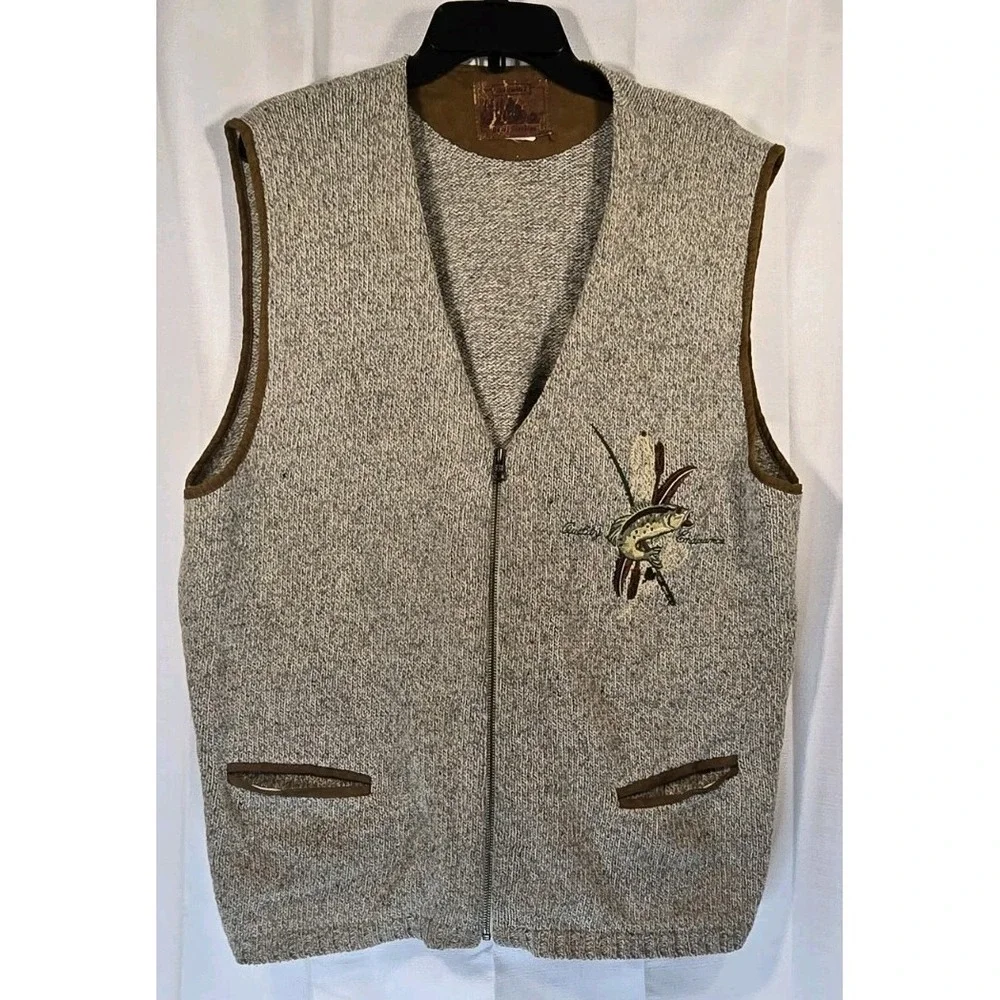 Vintage Unlimited Quest Embroidered Fishing Sweater Vest Size XL -‎ 48